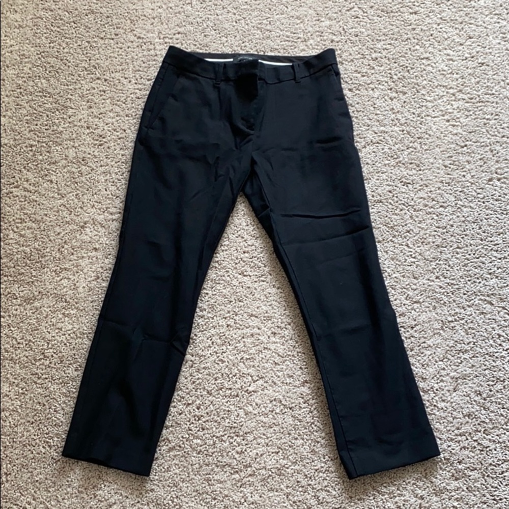 Black cropped pants